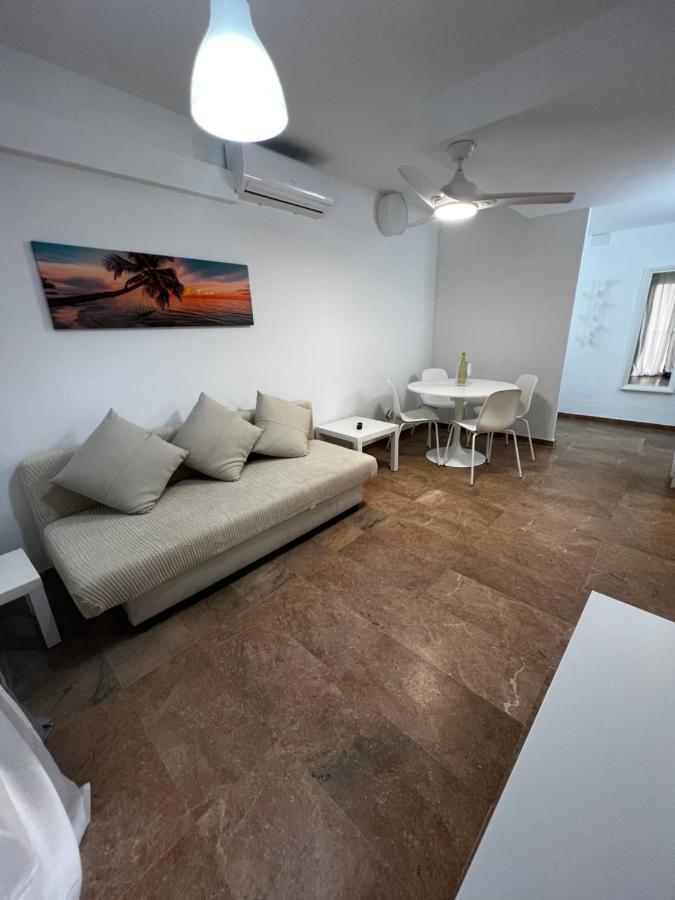 Apartamento A 3 Minutos De La Playa Салоу Экстерьер фото